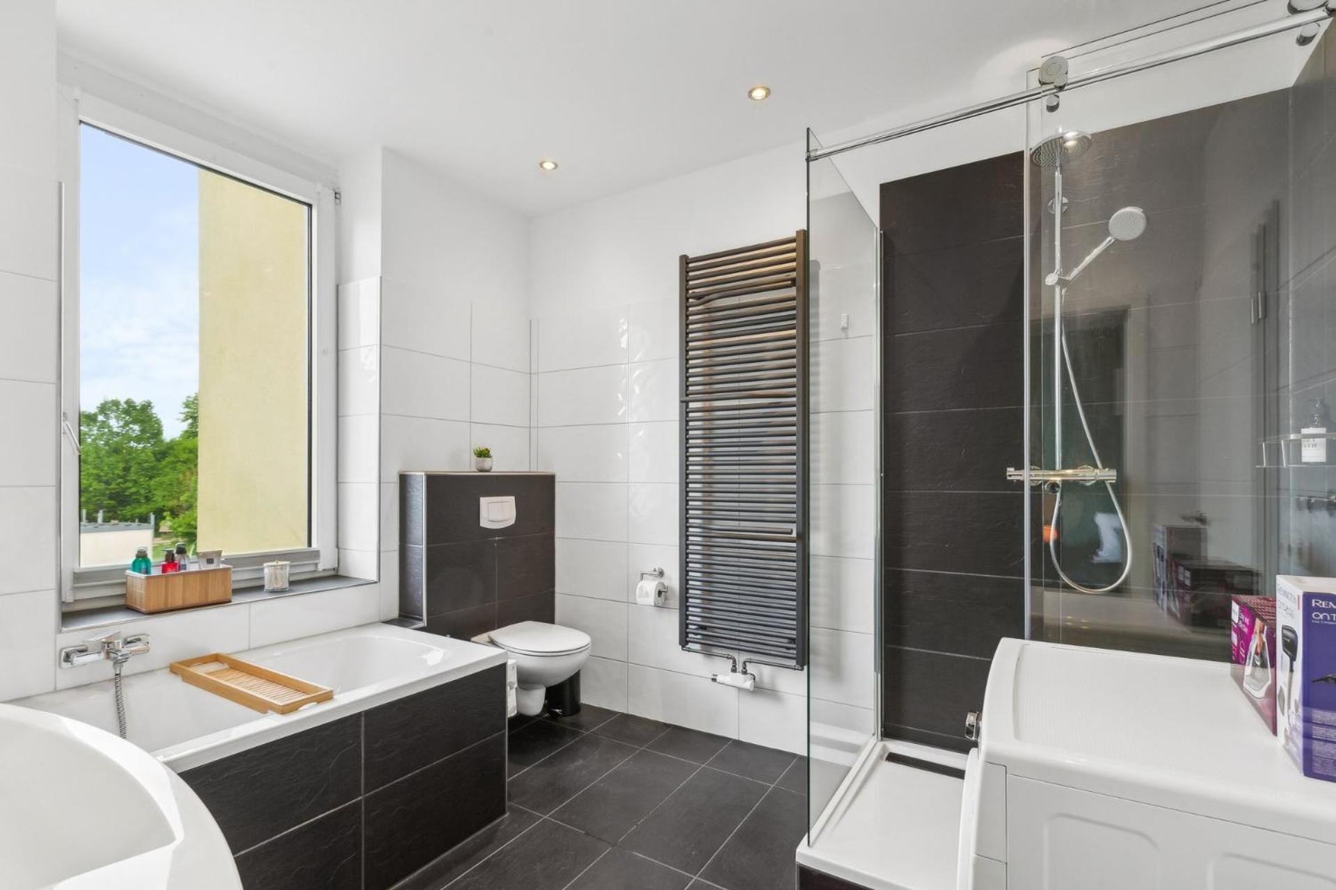 Elegant & Bright ~ Near Schalke 04 ~ Office ~ Free Parking! Gelsenkirchen Exterior foto
